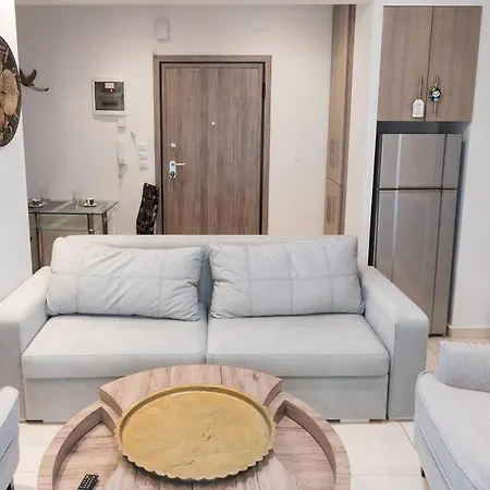 Lassani Cozy And Quiet, 2 Bedroom Apartm With Spacious Balcony *