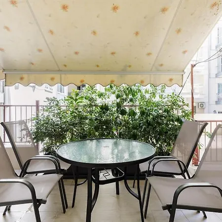 Lassani Cozy And Quiet, 2 Bedroom Apartm With Spacious Balcony