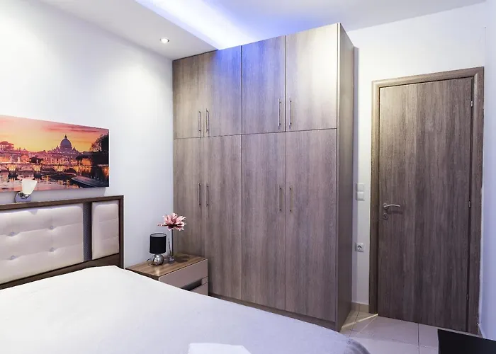 Lassani Cozy And Quiet, 2 Bedroom Apartm With Spacious Balcony * Tesalónica