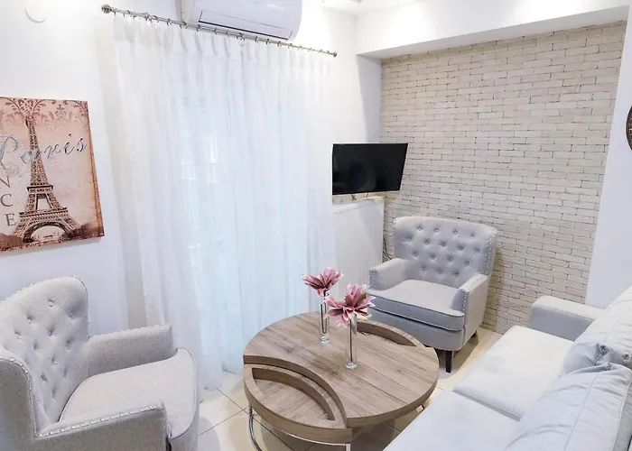 Apartamento Lassani Cozy And Quiet, 2 Bedroom Apartm With Spacious Balcony *
