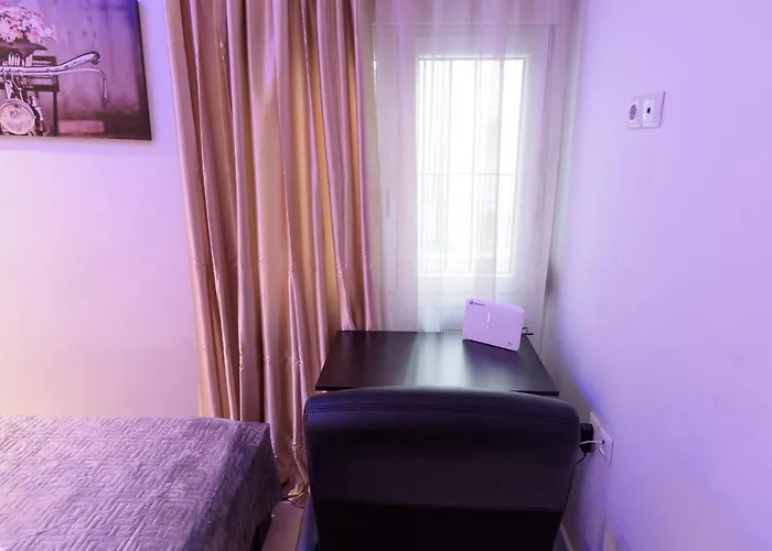 Lassani Cozy And Quiet, 2 Bedroom Apartm With Spacious Balcony Tesalónica
