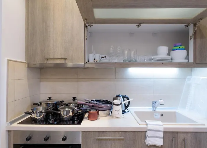 Apartment Lassani Cozy And Quiet, 2 Bedroom Apartm With Spacious Balcony